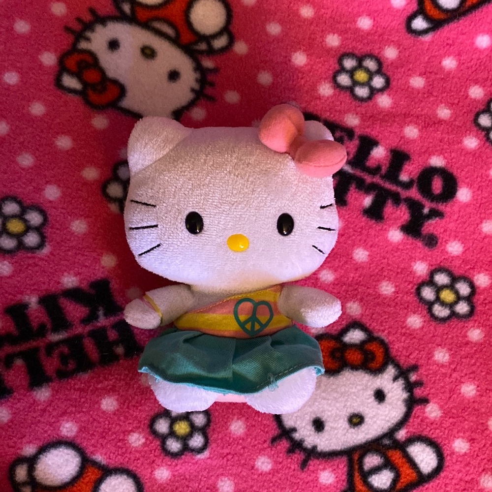 TY beanie baby hello kitty Sanrio 2010